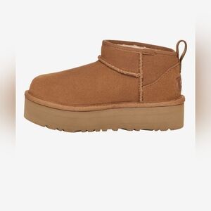 UGG Ultra Mini PlatformGirls' Grade School